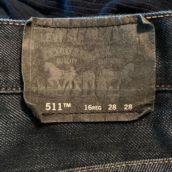 Levi’s 511 dark wash jeans. Size 28x28 - Picture 7 of 11